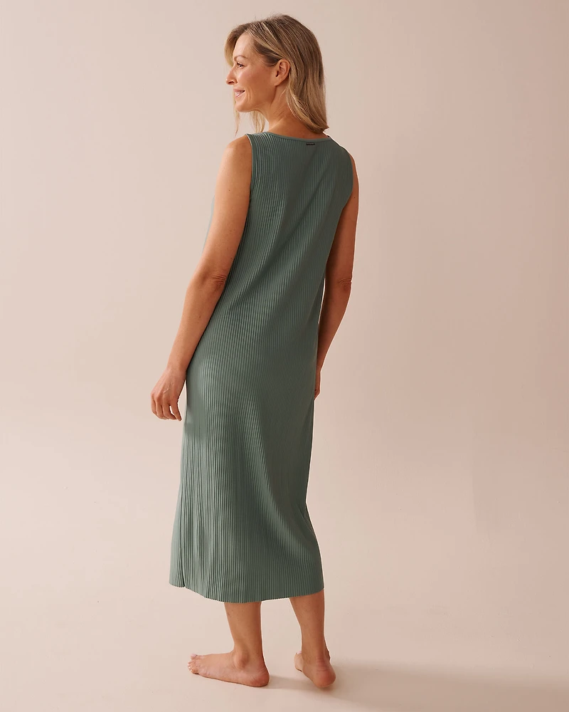 Pleated Effect Long Sleeveless Dress