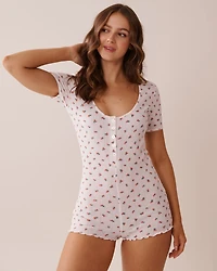 Combishort maille pointelle et bordure frisons imprimé fraise