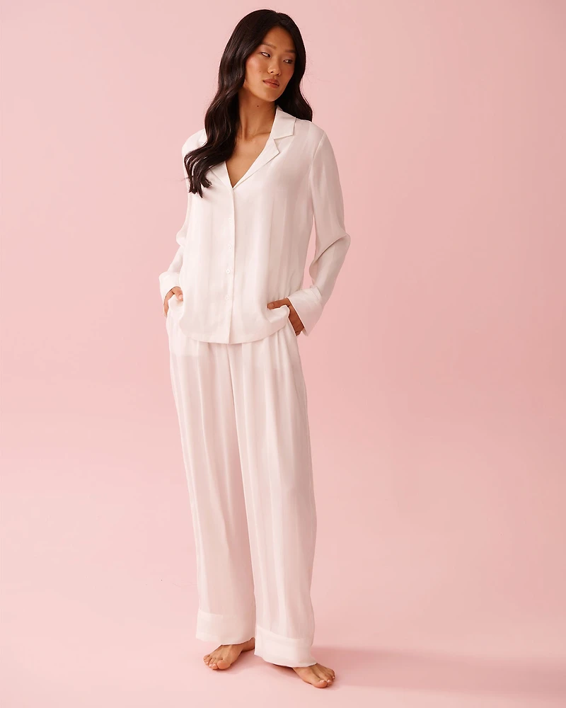 Ensemble pyjama rayé manches longues en satin