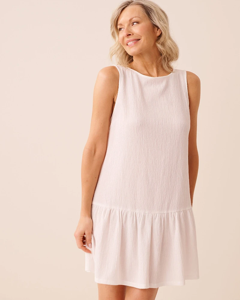 Robe courte volantée en maille crêpe