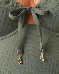 Maillot une-piece plongeant froncé EARTHY GREEN