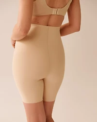 Short taille haute mi-cuisse maintien modéré en microfibre