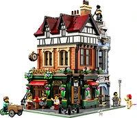 Tudor Corner