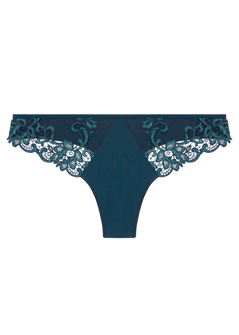 Saga Thong
