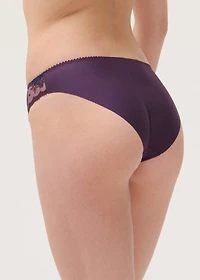 Culotte couvrant Intrigue