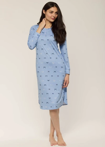 Long nightgown with bows
