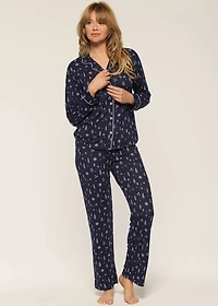Long pyjama set with snowflakes