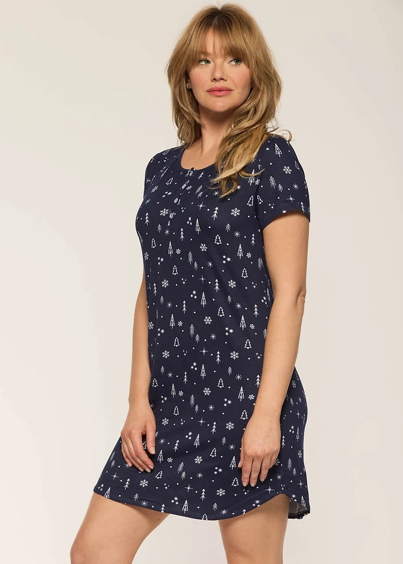Short nightgown with snowflakes