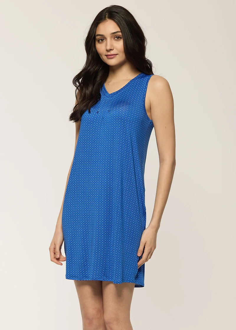 Short nightgown with dots