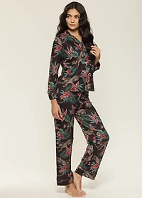 Pyjama set with leopards