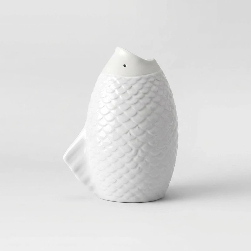 Vase figuratif en forme de poisson, 7,5 po