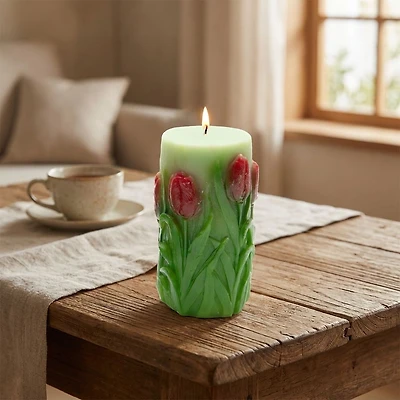 Bougie pilier sans parfum en forme de tulipes gravées, moyenne - Assortie