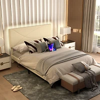 Cadre de lit grand rembourré Foothill beige avec ports USB et lumières LED