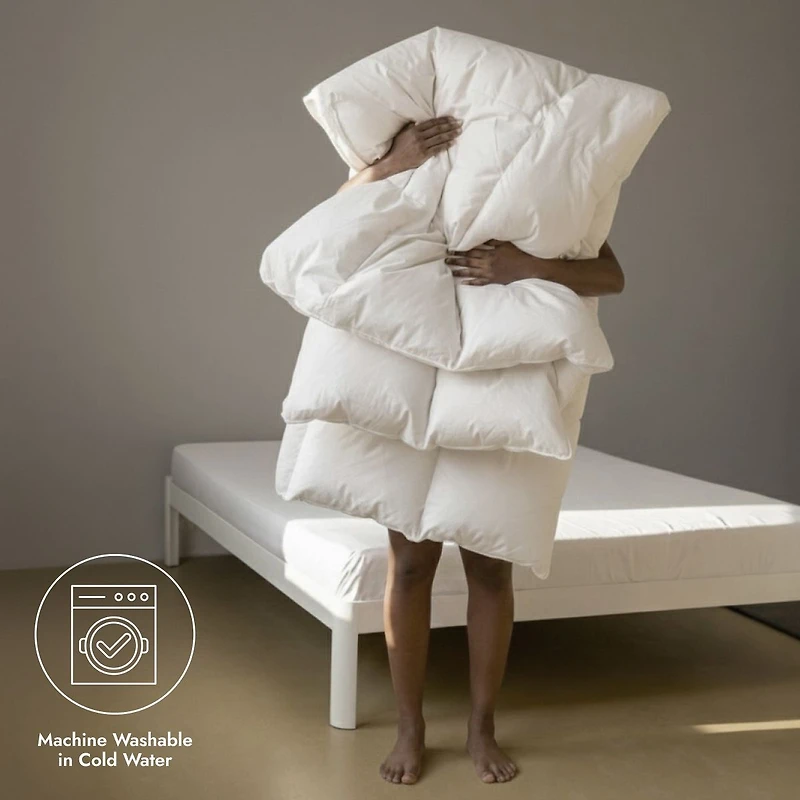 Luxurious White Down & Feather Duvet