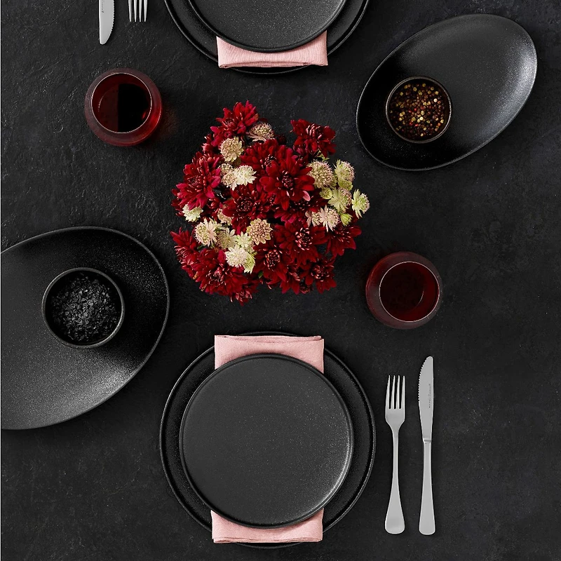 Caviar Black Serving Platter by Maxwell & Williams (33 cm)