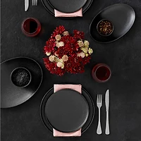 Caviar Black Serving Platter by Maxwell & Williams (33 cm)