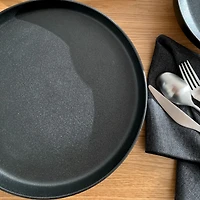 Caviar Black Serving Platter by Maxwell & Williams (28 cm)