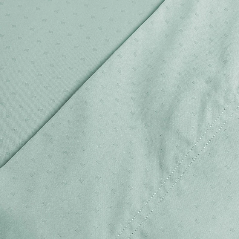 Swiss Dot Sheet Set