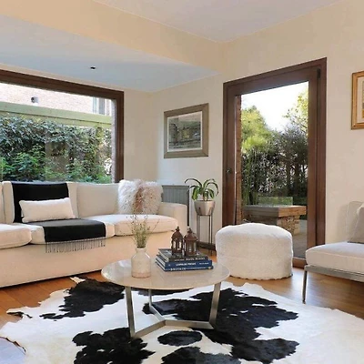 Large Cow Hide - Black 