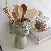 Kissing Face Planter - 10