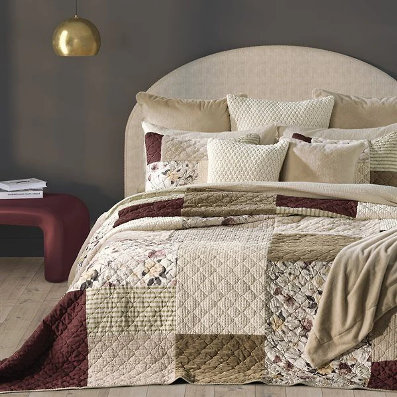 Pomegranate Quilt
