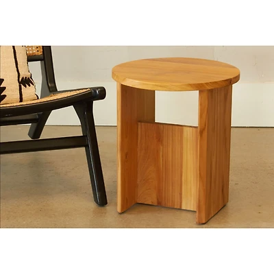 Nika Tabouret  
