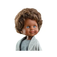 Paola Reina Poupée Las Amigas - Cayetano avec pantalon à bretelle et veston gris