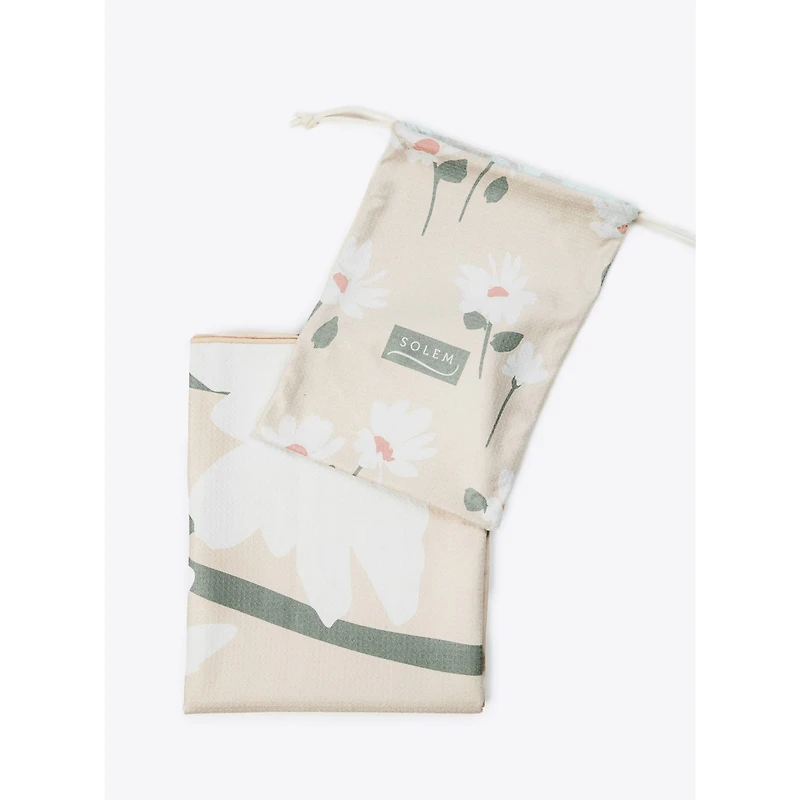 Microfiber Breezy Marguerite Bath Towel