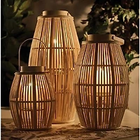 Blonde Lantern, Medium