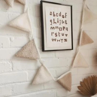 Garland- Beige & White