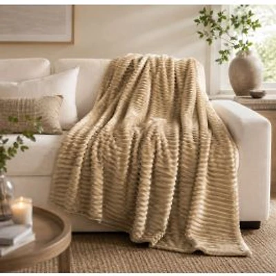 Ultra Soft Ribbed Plush Throw Blanket