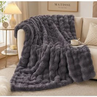 Ultra Soft Rabbit Faux Fur Throw Blanket