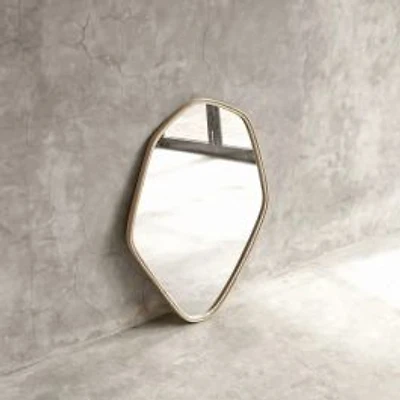 Ruby Mirror - 61x86 cm