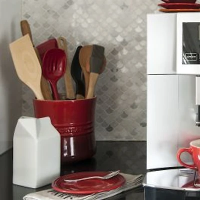 Le Creuset Utensil Crock 2.3L Cherry