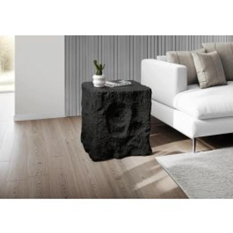 Indoor/Outdoor Accent Table