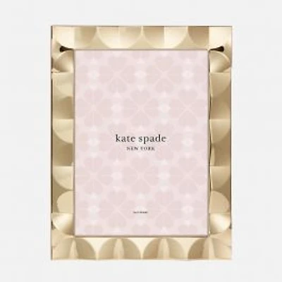 Kate Spade South Street Gold Scallop Picture Frame - 8'' x 10''