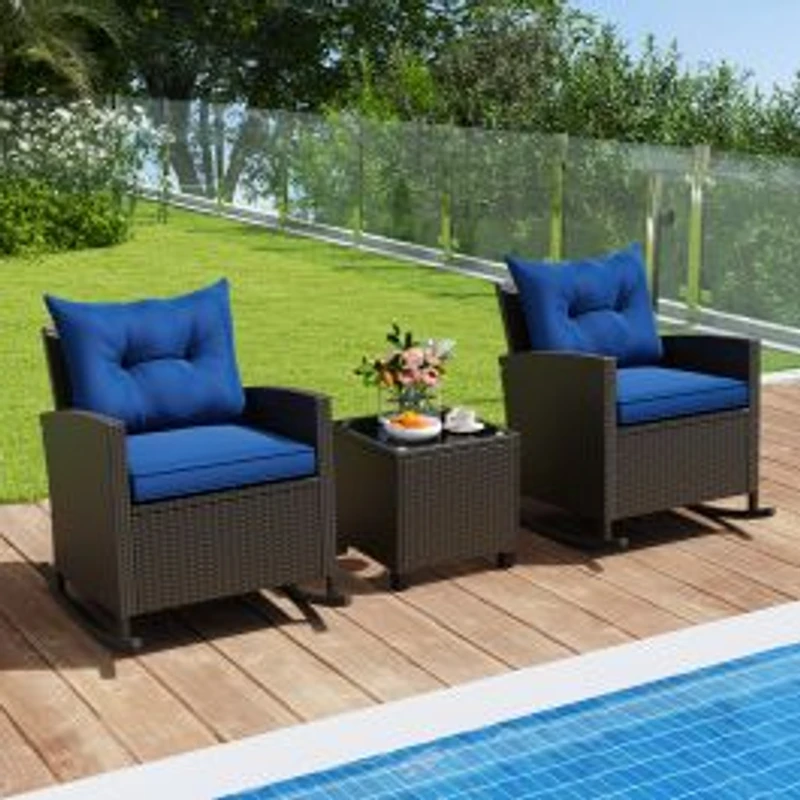 Ensemble de 3 chaises à bascule en rotin pour terrasse, table en verre trempé et coussins moelleux
