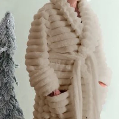 Ribbed Luxe Plush Robe