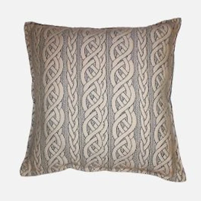 Tricot Cushion