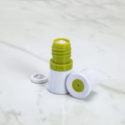 Joie Salt & Pepper to Go