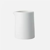 Maxwell & Williams White Basics Bistro Pourer