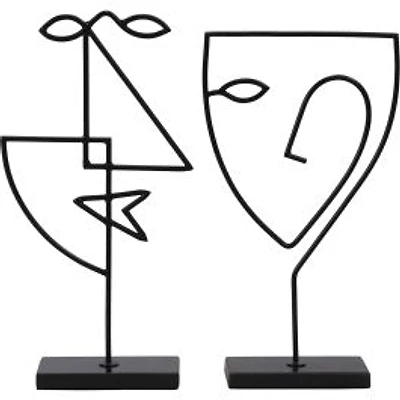 Posie Statue