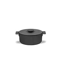 Surface Medium Cast-Iron Cooking Pot