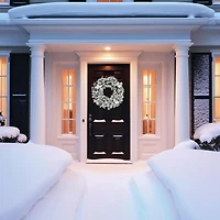Watson Pre-Lit Christmas Wreath - 32"