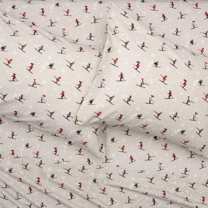 Skis and Snow Flannel Sheet Set