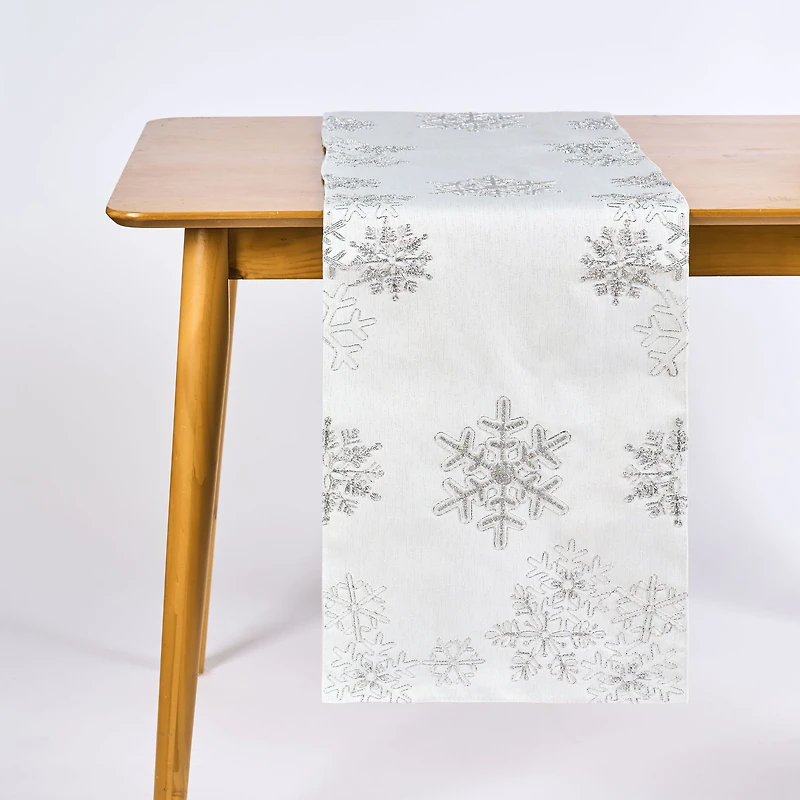 Snowflake Table Runner