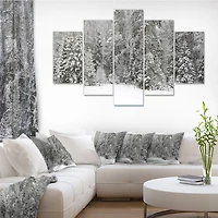 Toile « Foggy Winter Forest Panorama »