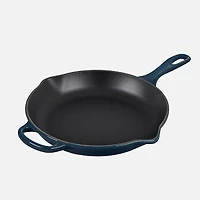 Poêle signature ronde en fonte 26 cm par Le Creuset
