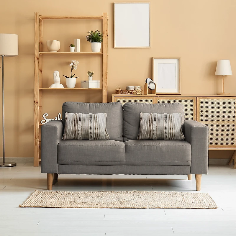 Enamorada Cushion