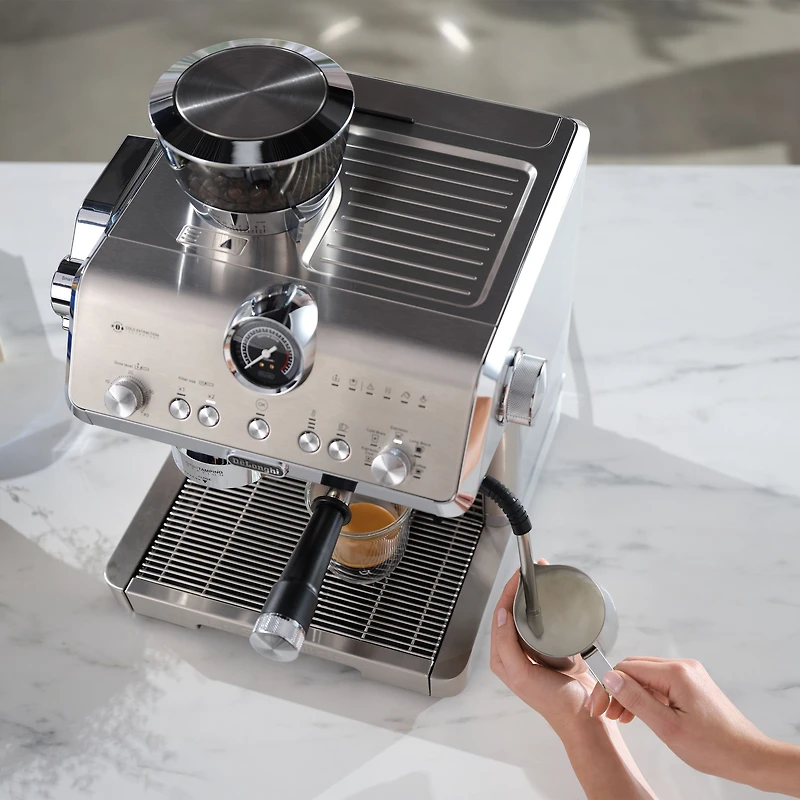 De'Longhi La Specialista Opera Espresso Machine With Cold Brew